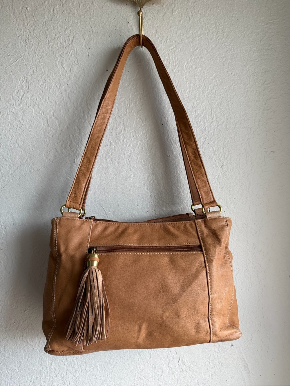 Vintage Cabin Creek Tan Leather Shoulder Bag - Picture 4 of 10